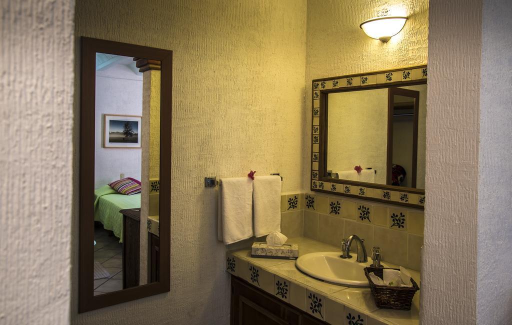 La Veranda Hotel Bed & Breakfast Tequisquiapan Room photo